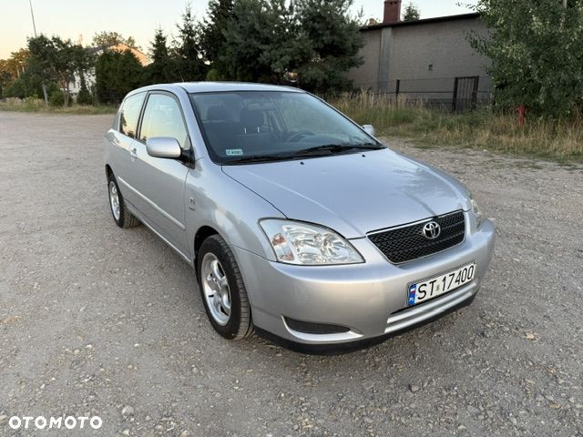 Toyota Corolla - 1