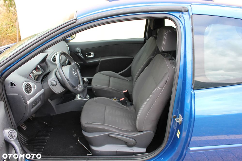 Renault Clio 1.2 16V Expression - 8