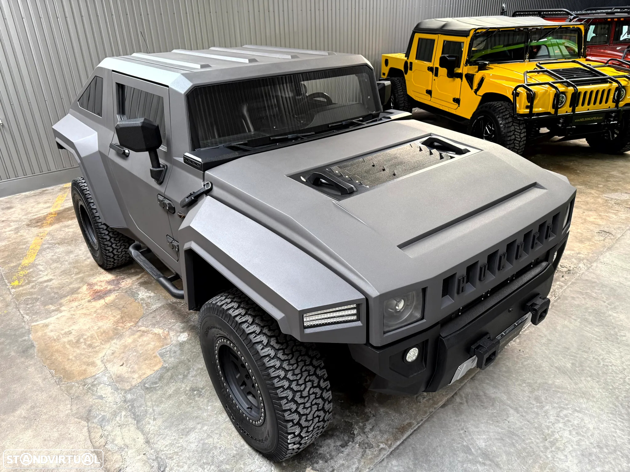 Hummer H2 Slantaback Custom 6.0 V8 - 18