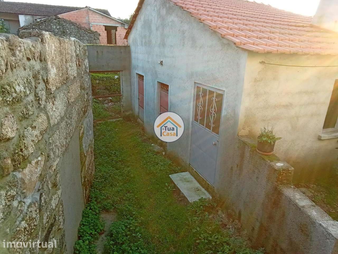 Moradia em Ruína em São Cipriano, Viseu - Grande imagem: 5/15