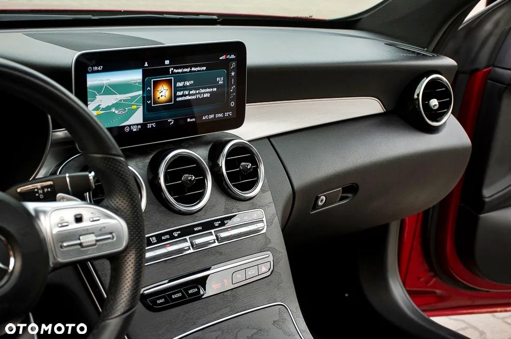 Mercedes-Benz Klasa C 300 d 4Matic 9G-TRONIC AMG Line - 32