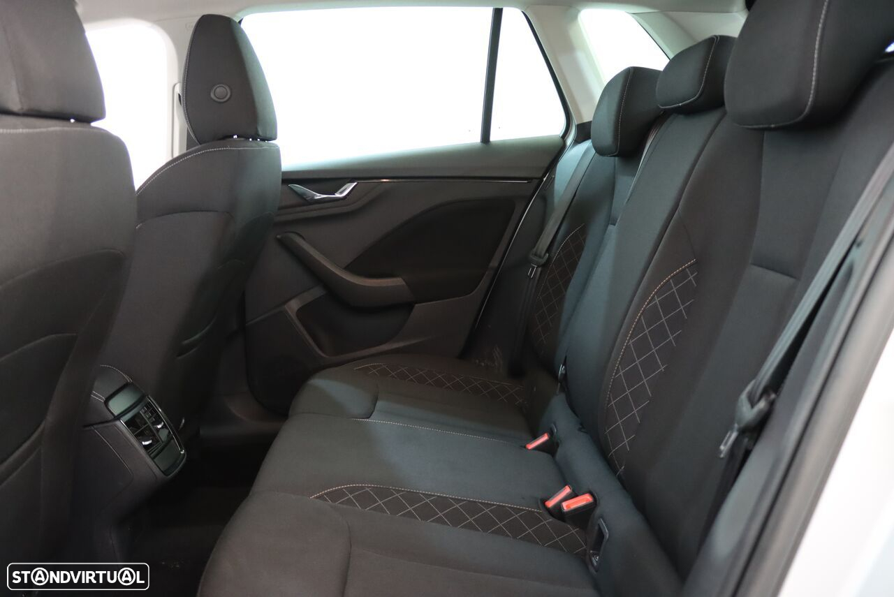 Skoda Kamiq 1.0 TSI Ambition DSG - 9