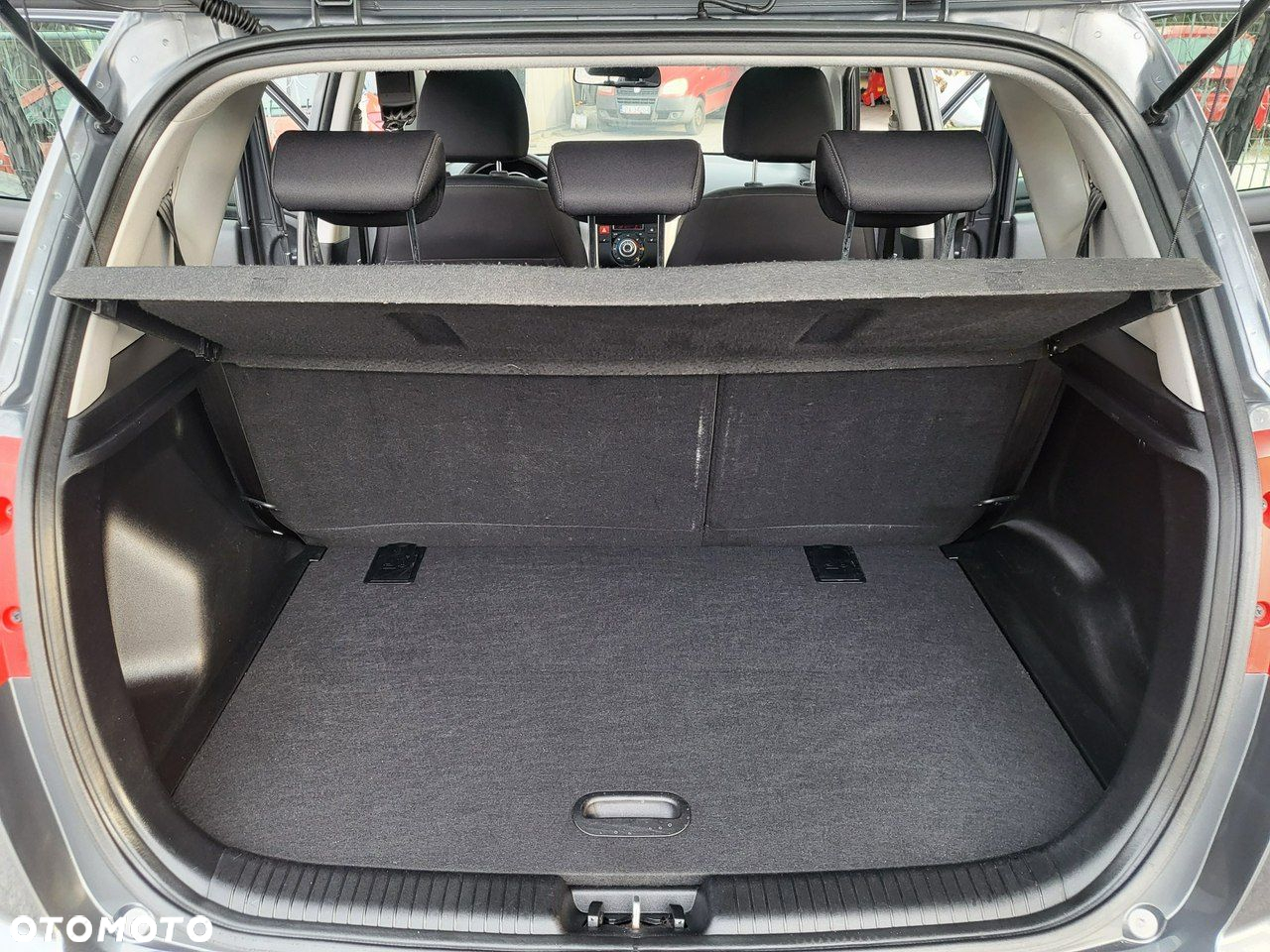 Kia Venga - 13