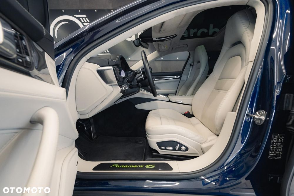 Porsche Panamera 4S E-Hybrid - 14