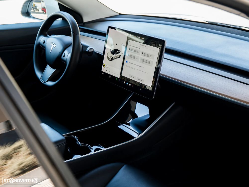 Tesla Model 3 Performance Dual Motor AWD - 18
