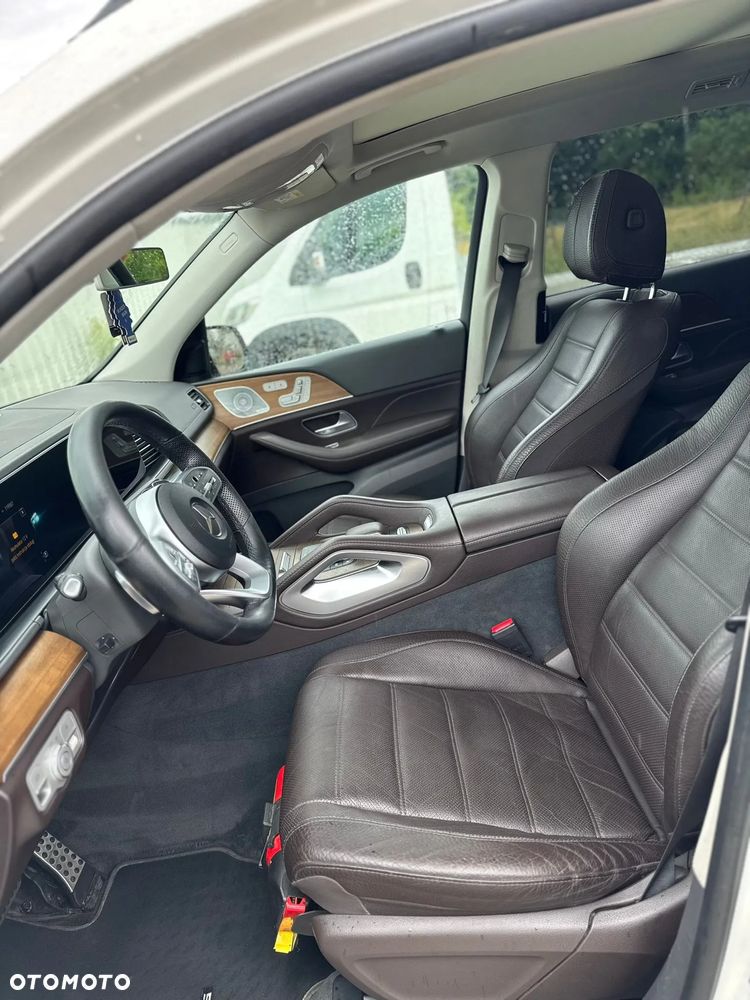 Mercedes-Benz GLS - 34