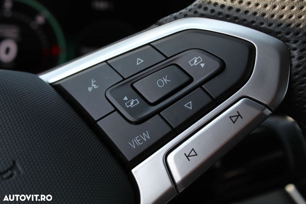 Volkswagen Tiguan 2.0 TDI SCR 4Motion DSG R-Line - 25