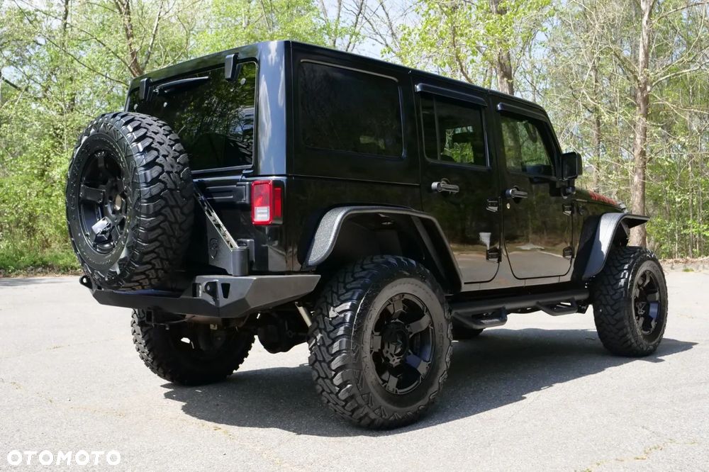 Jeep Wrangler Unlimited 3.6 Automatik Sahara - 2