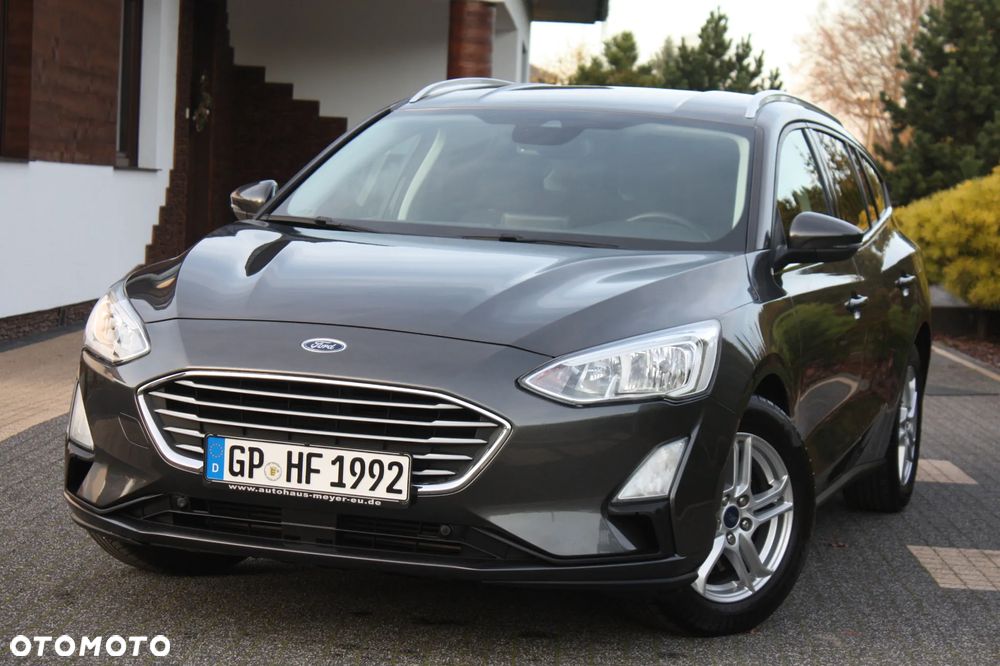 Ford Focus Turnier 1.0 EcoBoost Start-Stopp-System TITANIUM STYLE - 32