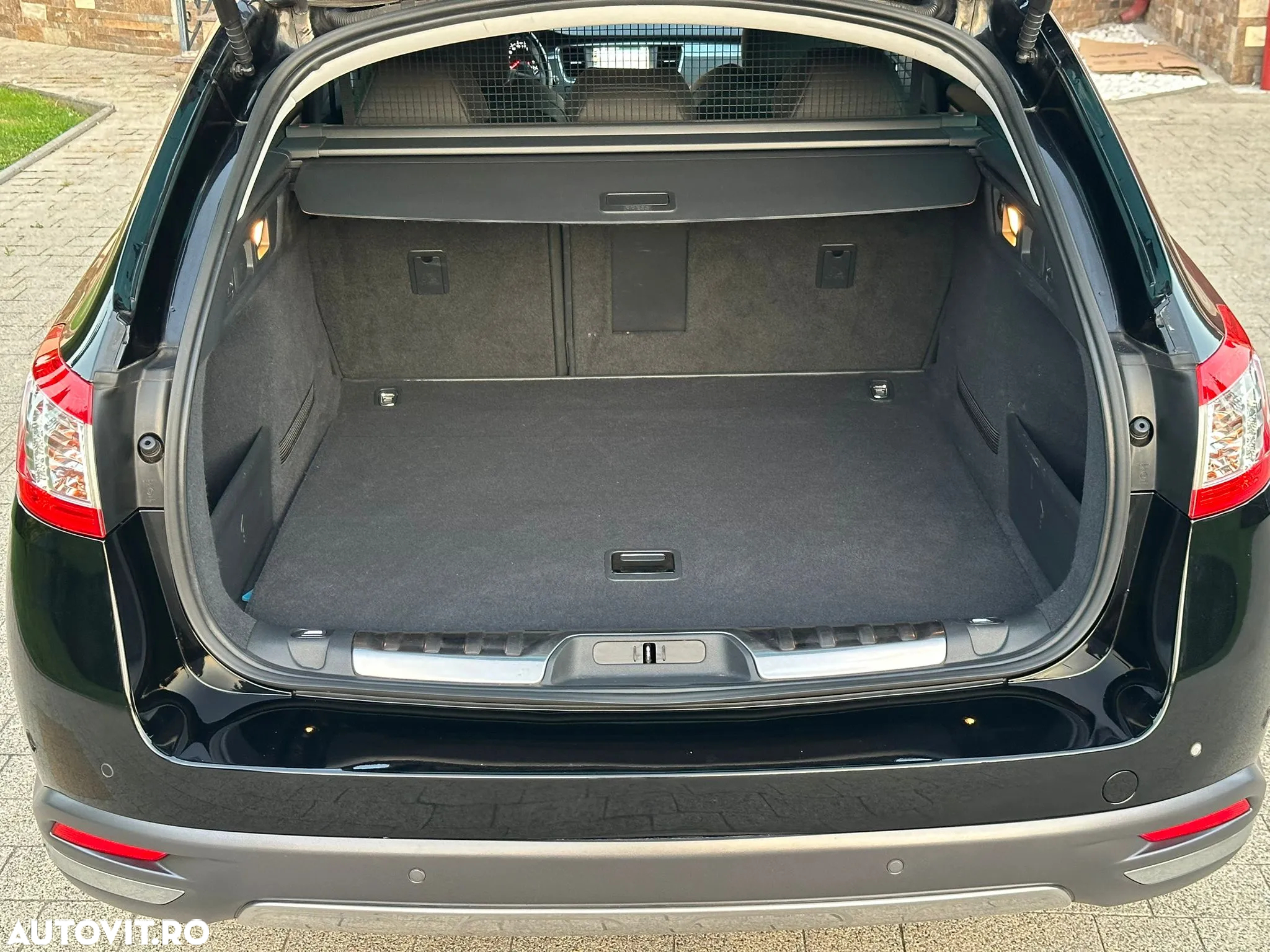 Peugeot 508 RXH BlueHDi 180 EAT6 Stop&Start - 25