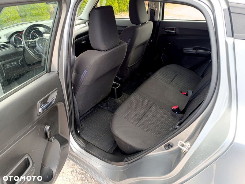 Suzuki Swift 1.2 Dualjet Hybrid CVT Comfort - 16