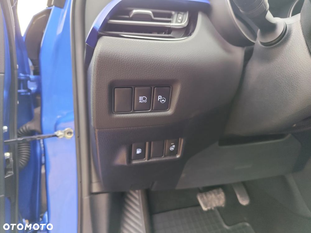 Toyota C-HR Hybrid Style Selection - 13
