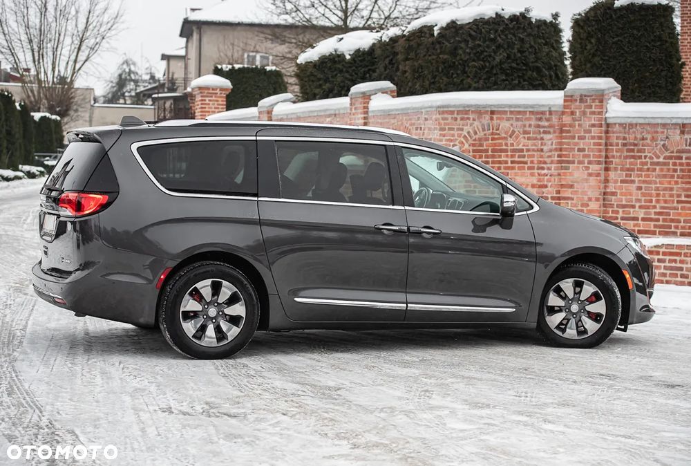 Chrysler Pacifica - 14