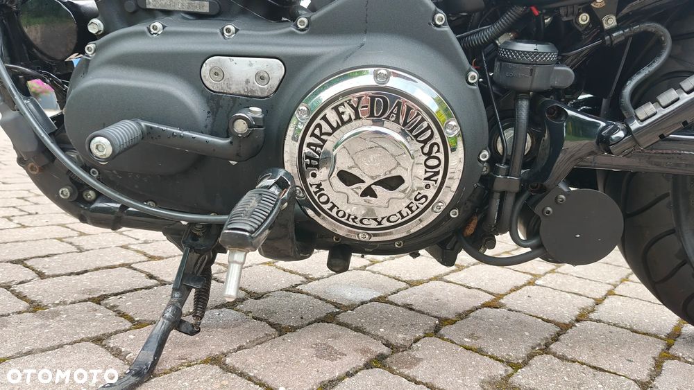 Harley-Davidson Sportster Iron 883 - 6