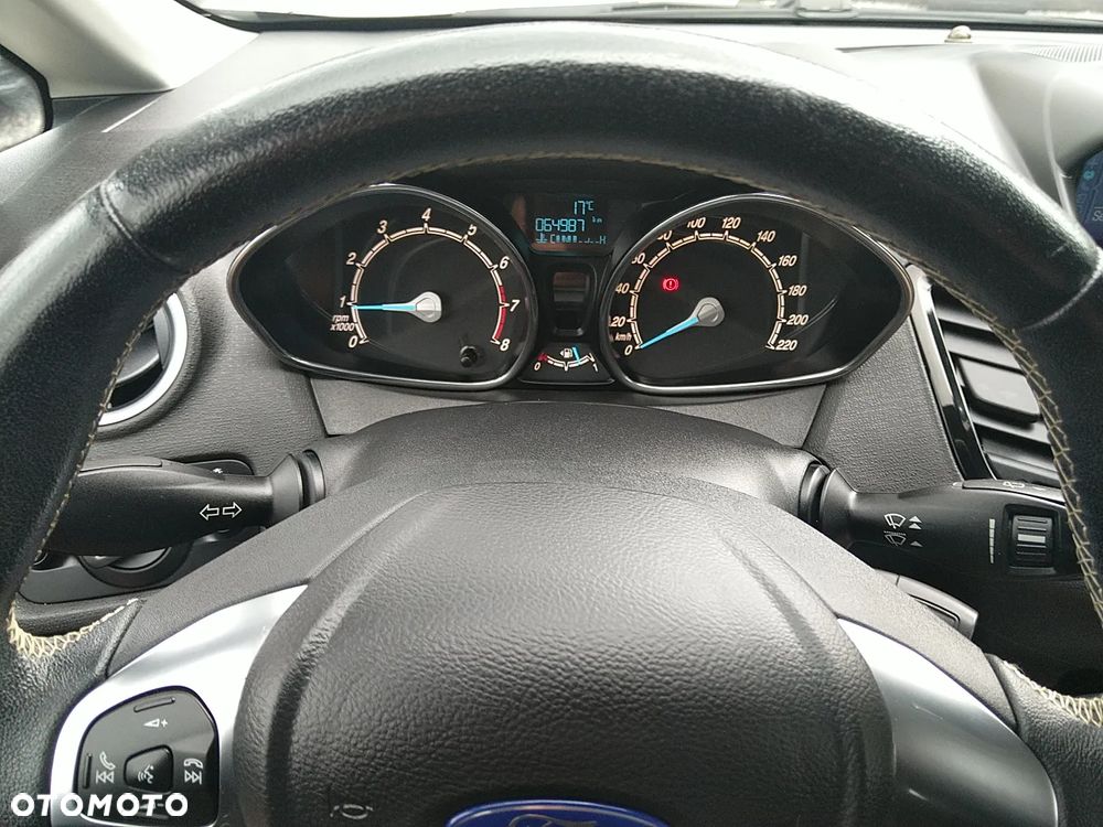 Ford Fiesta 1.0 EcoBoost Titanium - 18