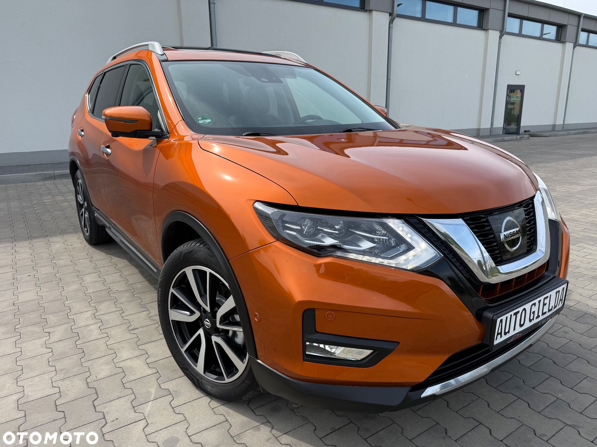 Nissan X-Trail 2.0 dCi Tekna 4WD Xtronic 7os - 1