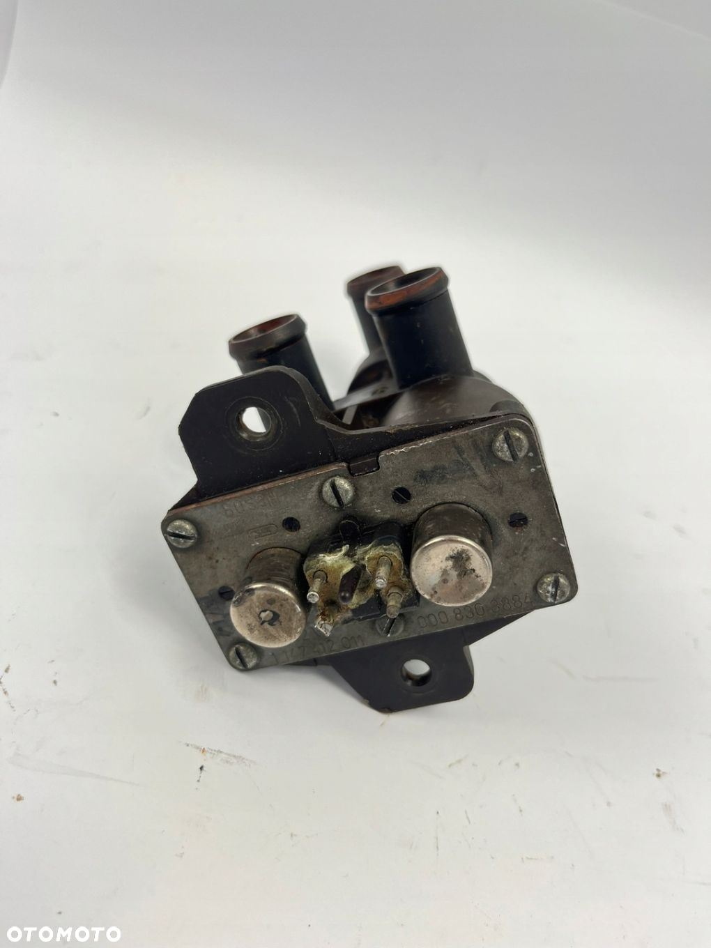 ZAWÓR OGRZEWANIA MERCEDES W126 C126 SE SEL SEC 0008303884 1147412011 - 2