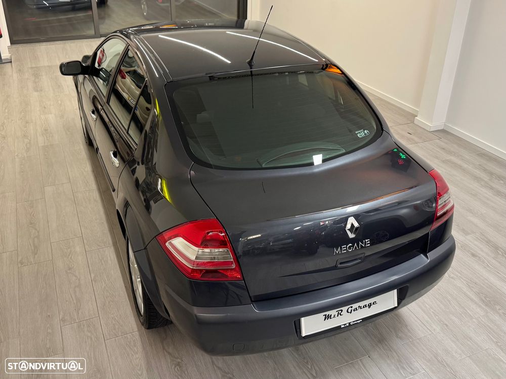 Renault Mégane 1.5 dCi Dynamique Luxe - 24