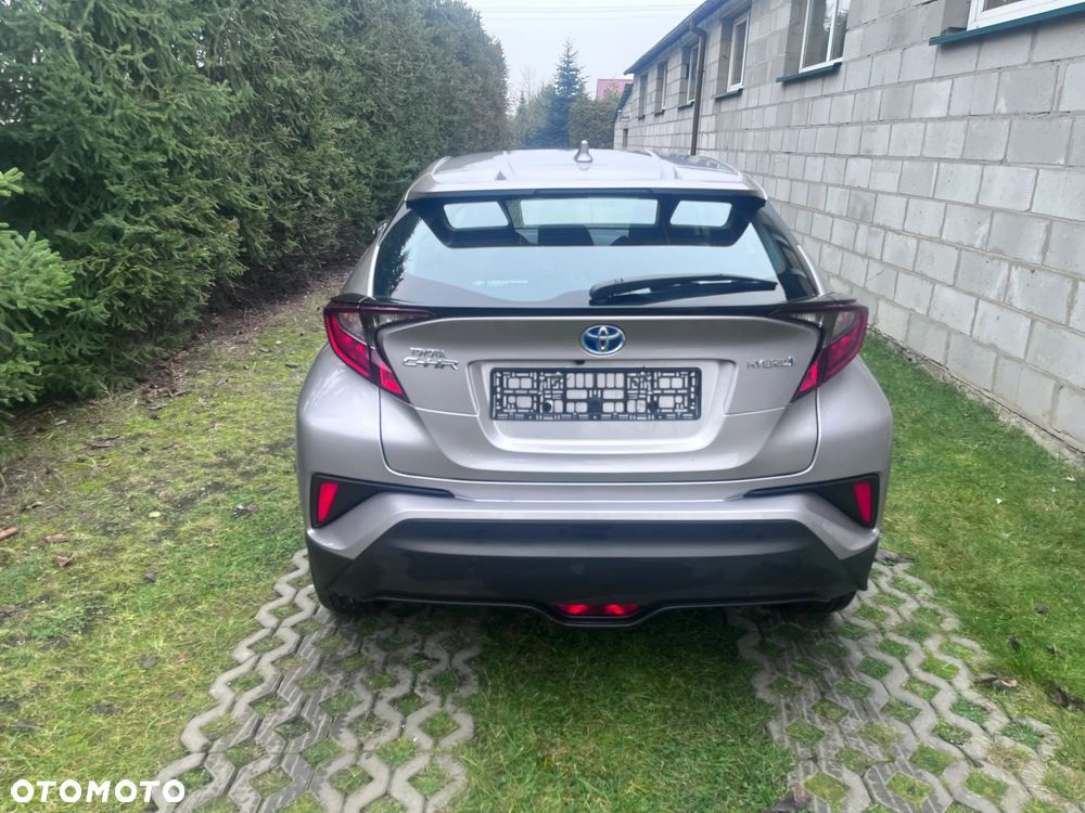 Toyota C-HR Business-Edition - 4