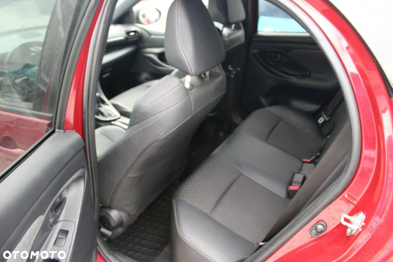 Toyota Yaris - 13