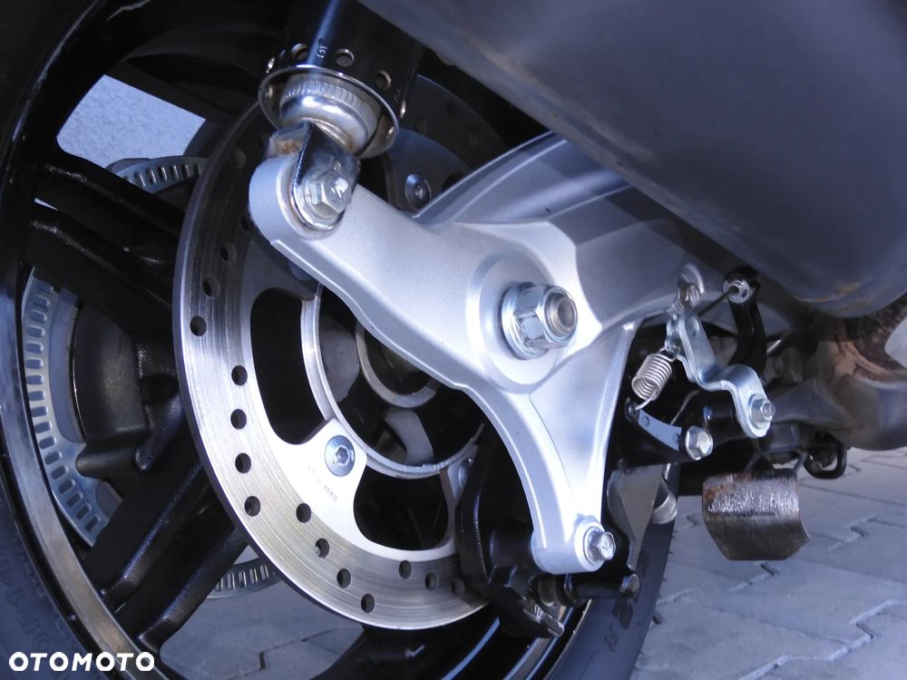 Suzuki Burgman - 9