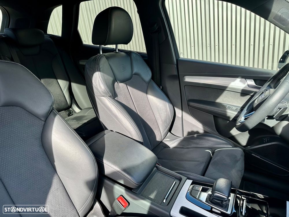 Audi Q5 55 TFSIe quattro S tronic S line - 48