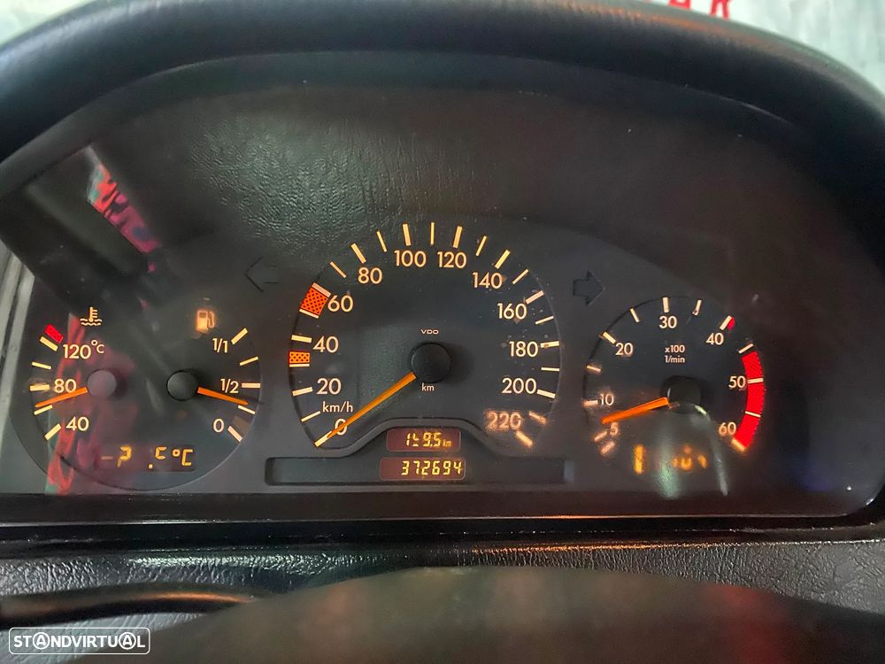 Mercedes-Benz C 220 - 15