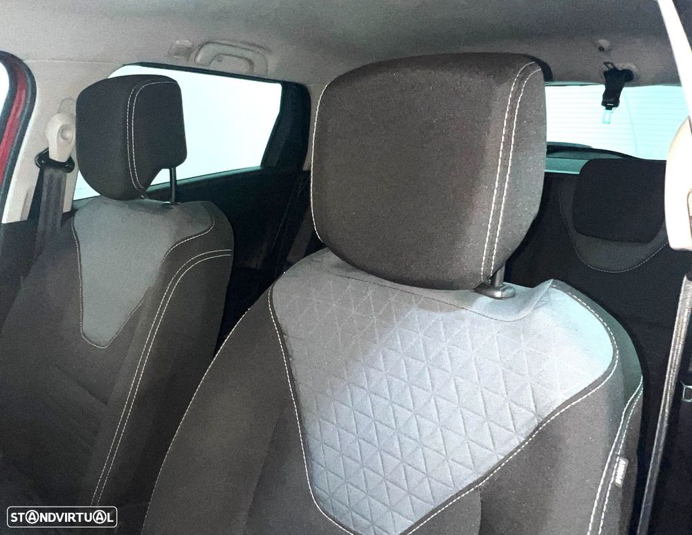 Renault Clio Sport Tourer 1.5 dCi Dynamique S - 4