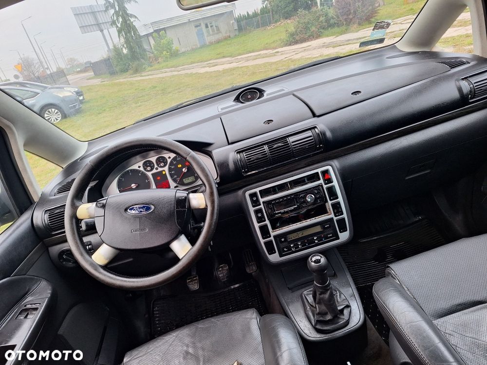 Ford Galaxy - 8