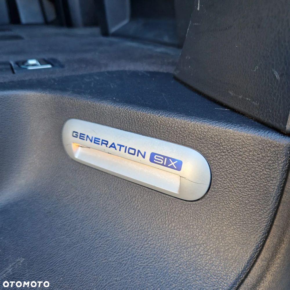 Volkswagen Multivan - 17