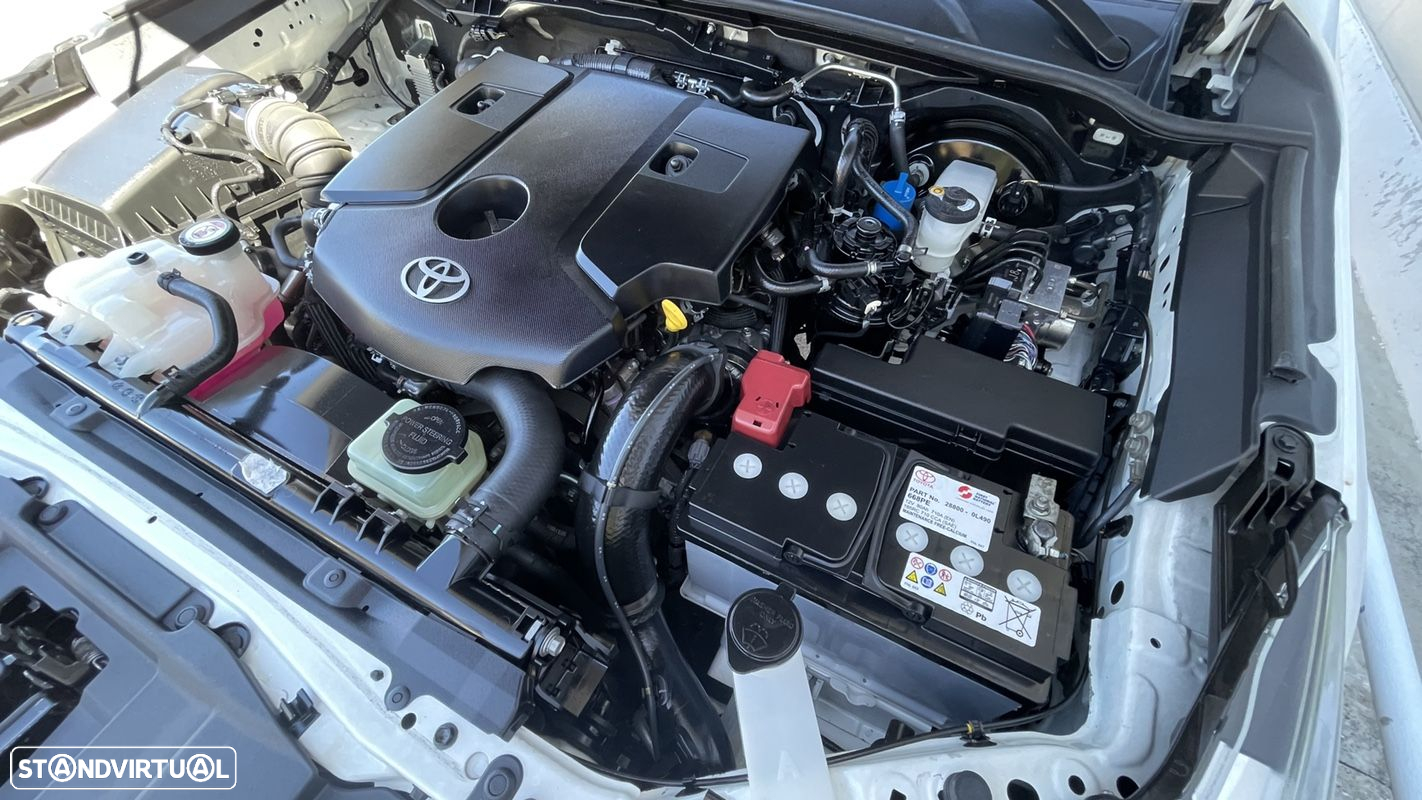 Toyota Hilux 2.4 D-4D 4X2 - 42
