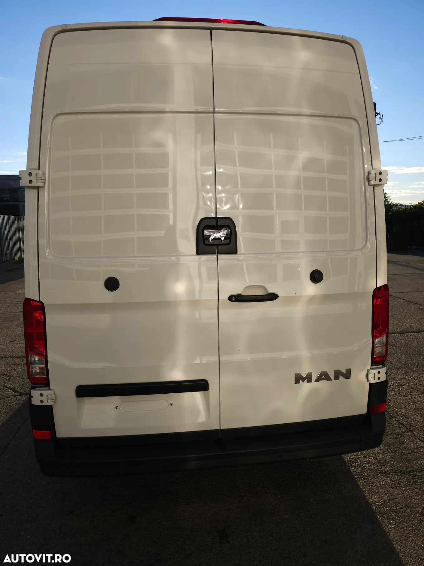 MAN MAN TGE 3.140 L4H3 - 8