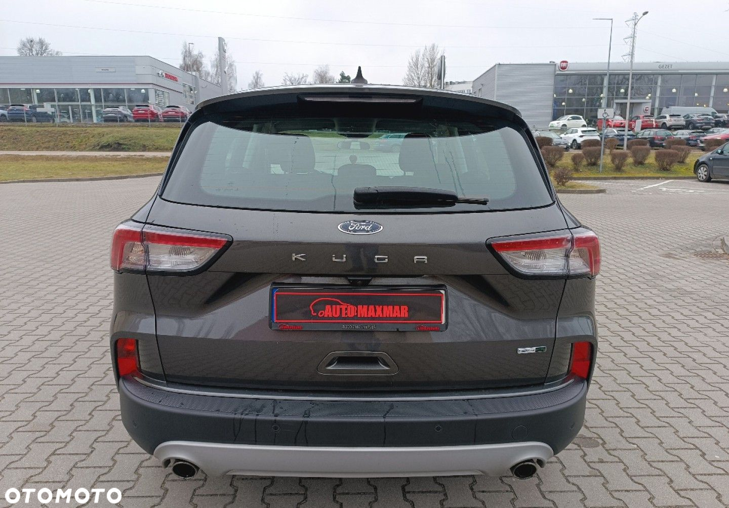 Ford Kuga - 10
