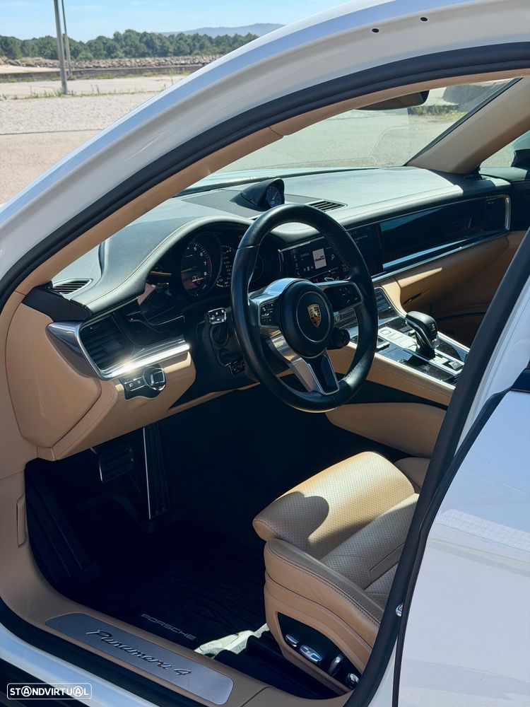Porsche Panamera Sport Turismo - 4