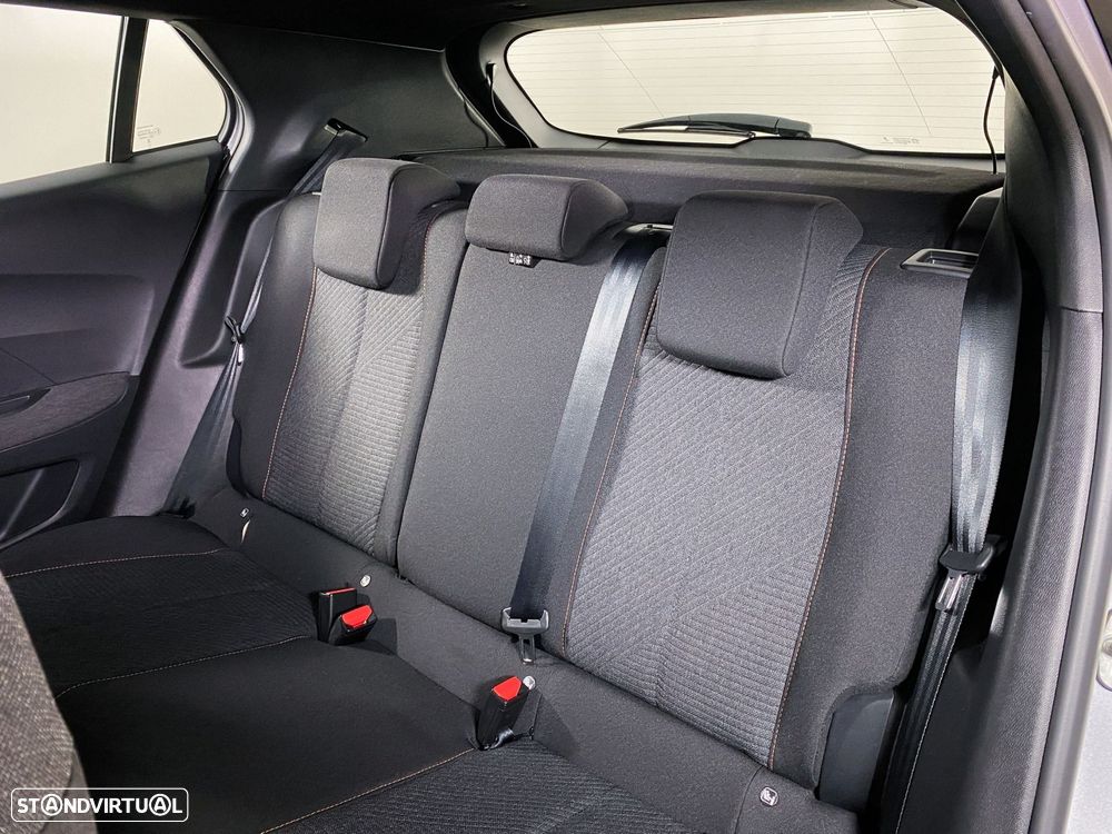 Peugeot 2008 1.2 PureTech Style - 18
