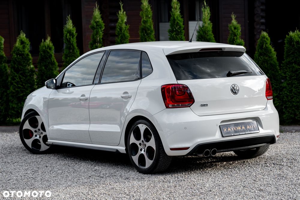 Volkswagen Polo - 9