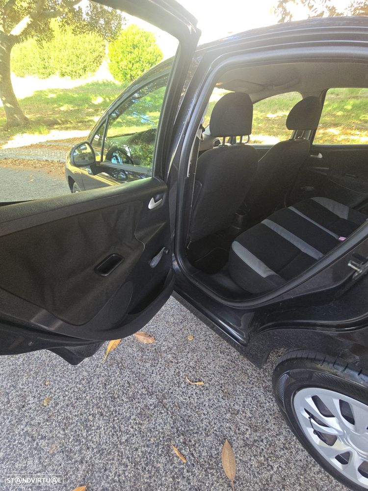 Peugeot 207 1.4 HDi Urban - 21