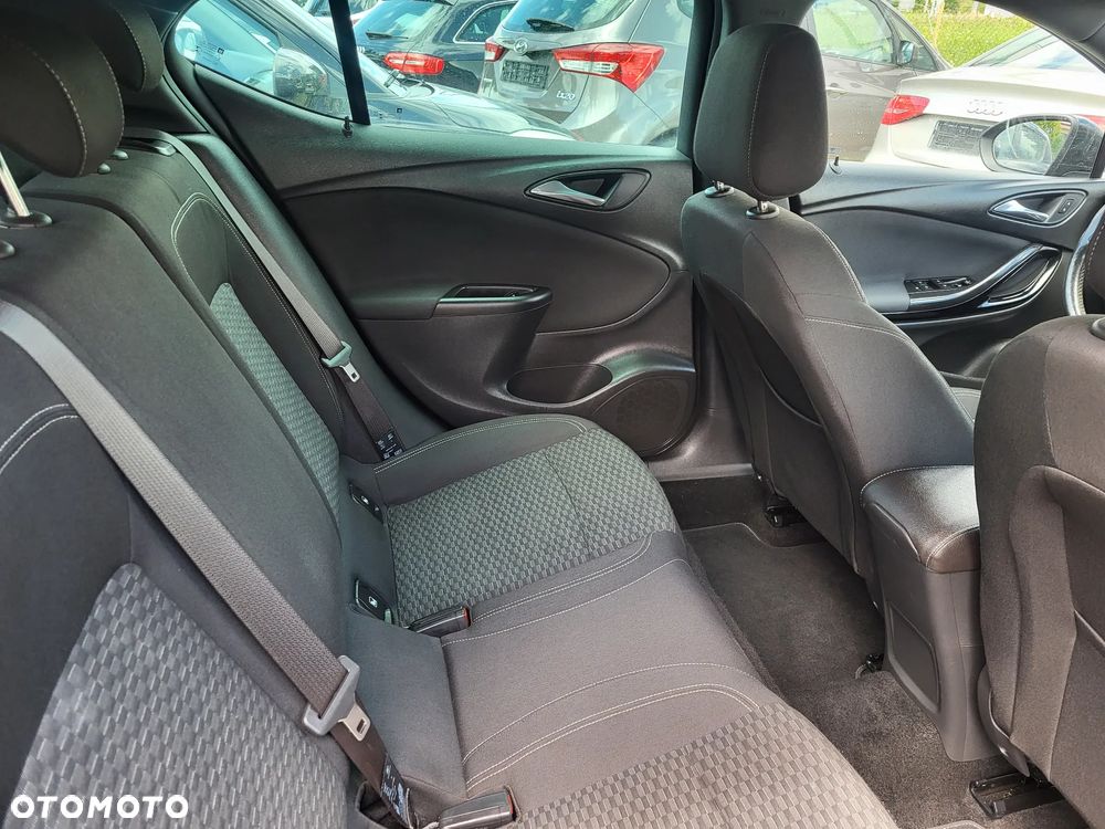 Opel Astra 1.4 Turbo Start/Stop Ultimate - 23