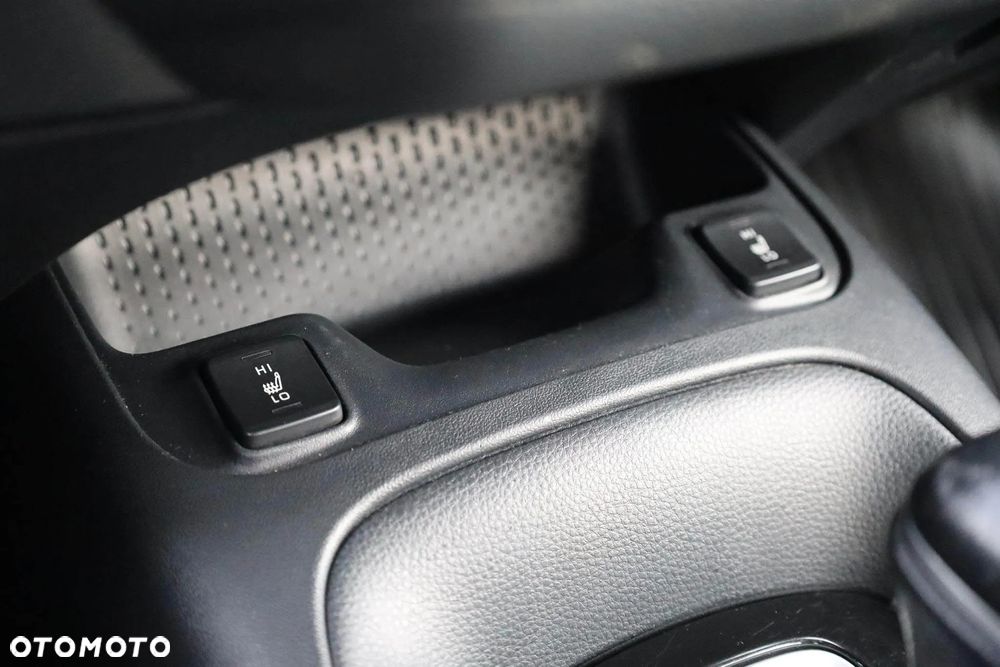 Toyota Corolla 1.8 Hybrid Comfort - 25