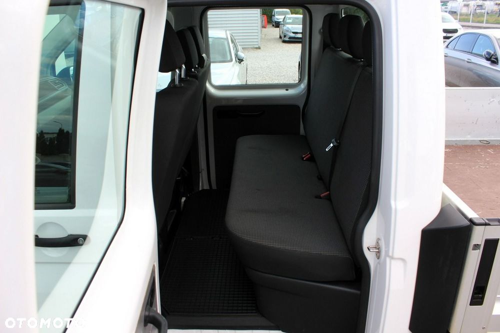 Volkswagen Transporter - 11