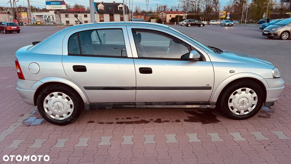 Opel Astra - 9