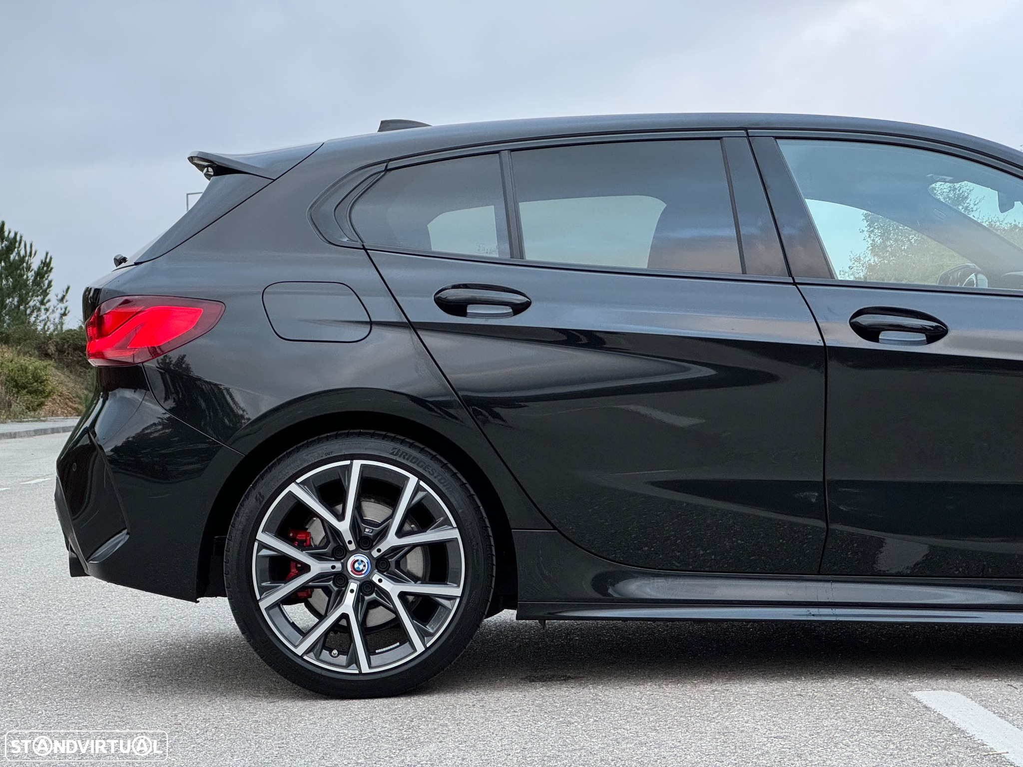 BMW 116 d Pack 50 anos M Auto - 9