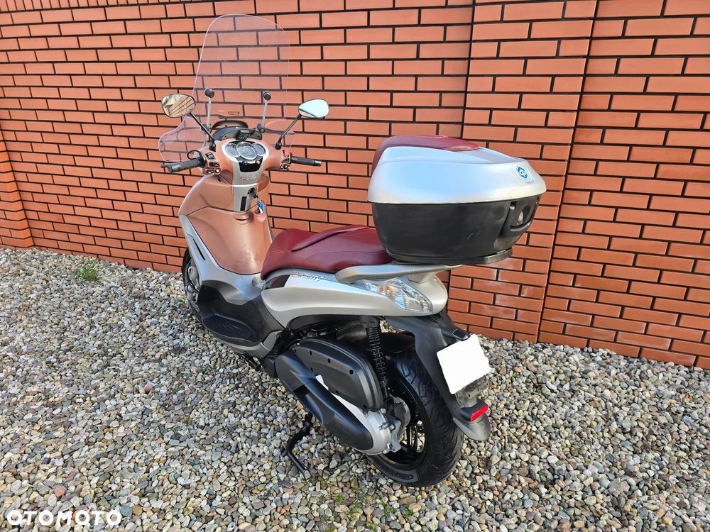 Piaggio Beverly - 7
