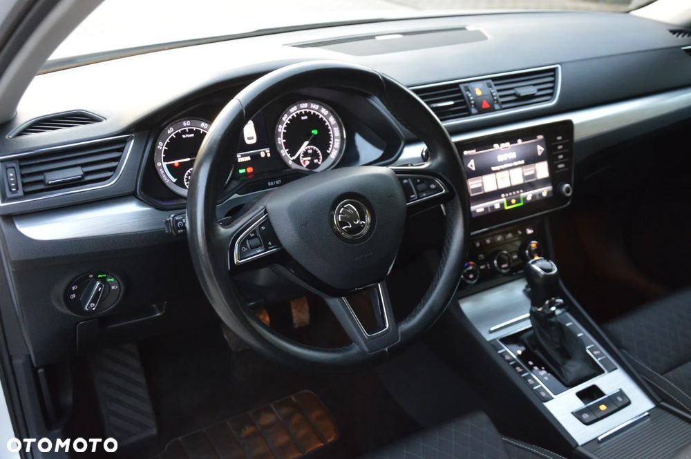 Skoda Superb 1.4 TSI Plug-In Hybrid Style DSG - 11