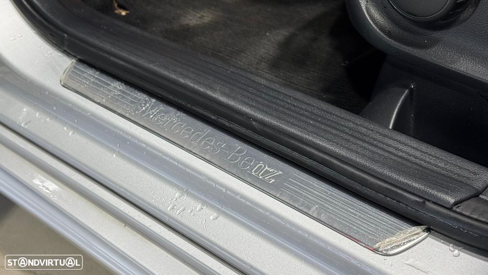 Mercedes-Benz B 180 d Urban - 37