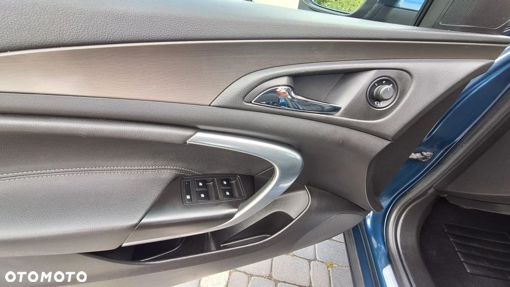 Opel Insignia 1.6 Turbo Sports Tourer - 17