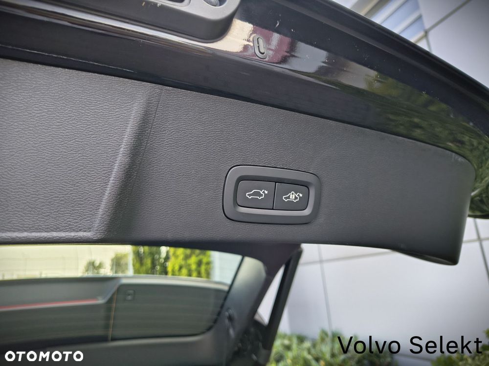 Volvo XC 40 - 30