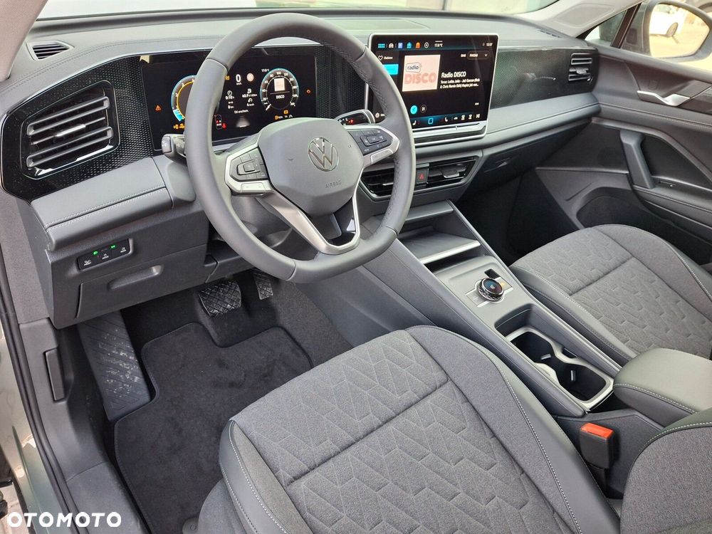 Volkswagen Tiguan - 13