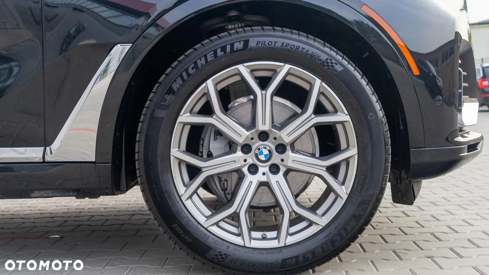 BMW X7 xDrive40i - 11