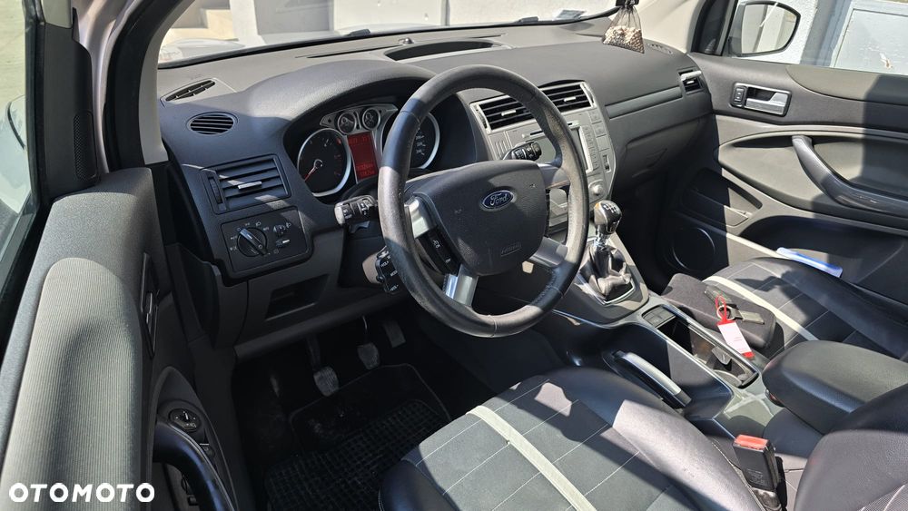 Ford Kuga 2.0 TDCi Titanium - 5